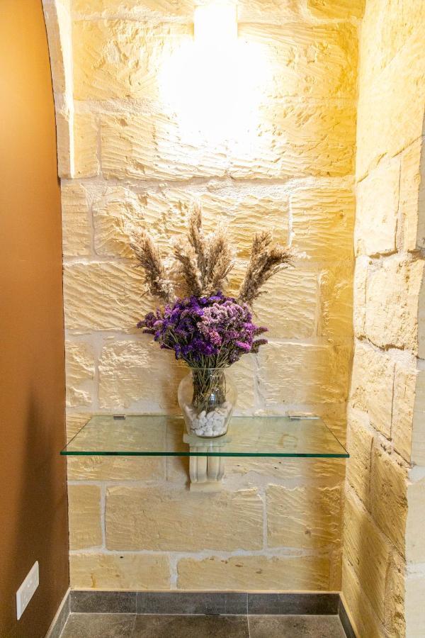 49 Sunrise Lodge Għajnsielem Esterno foto