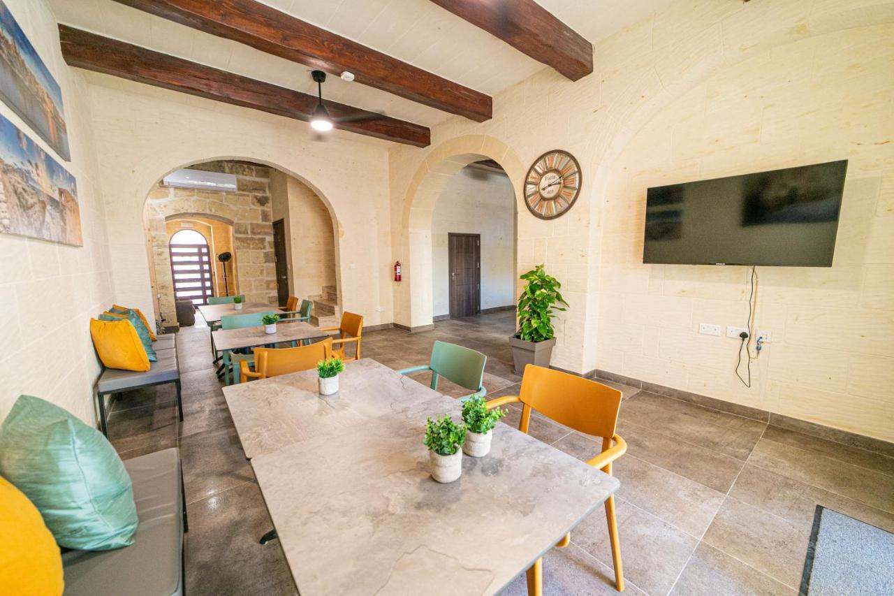 49 Sunrise Lodge Għajnsielem Esterno foto