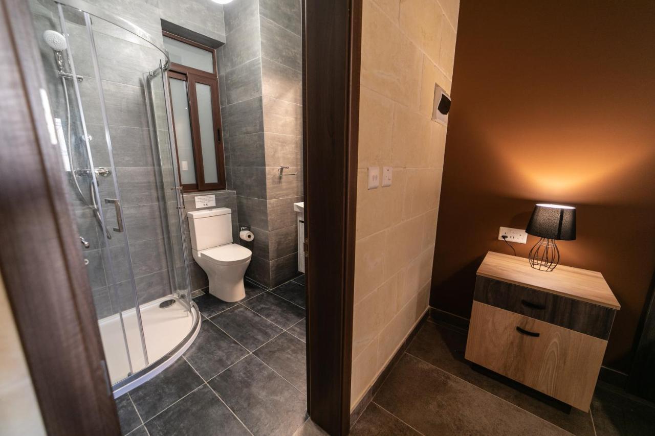 49 Sunrise Lodge Għajnsielem Esterno foto