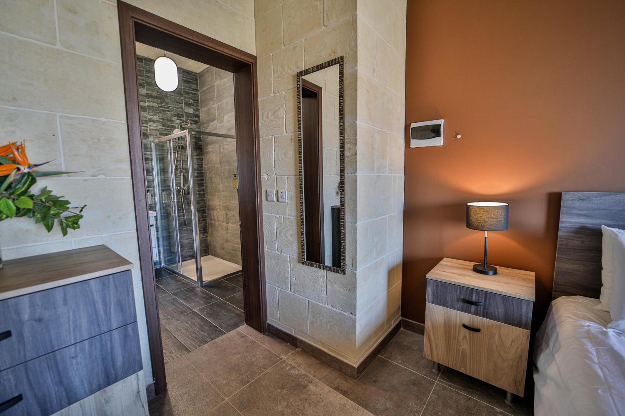 49 Sunrise Lodge Għajnsielem Esterno foto