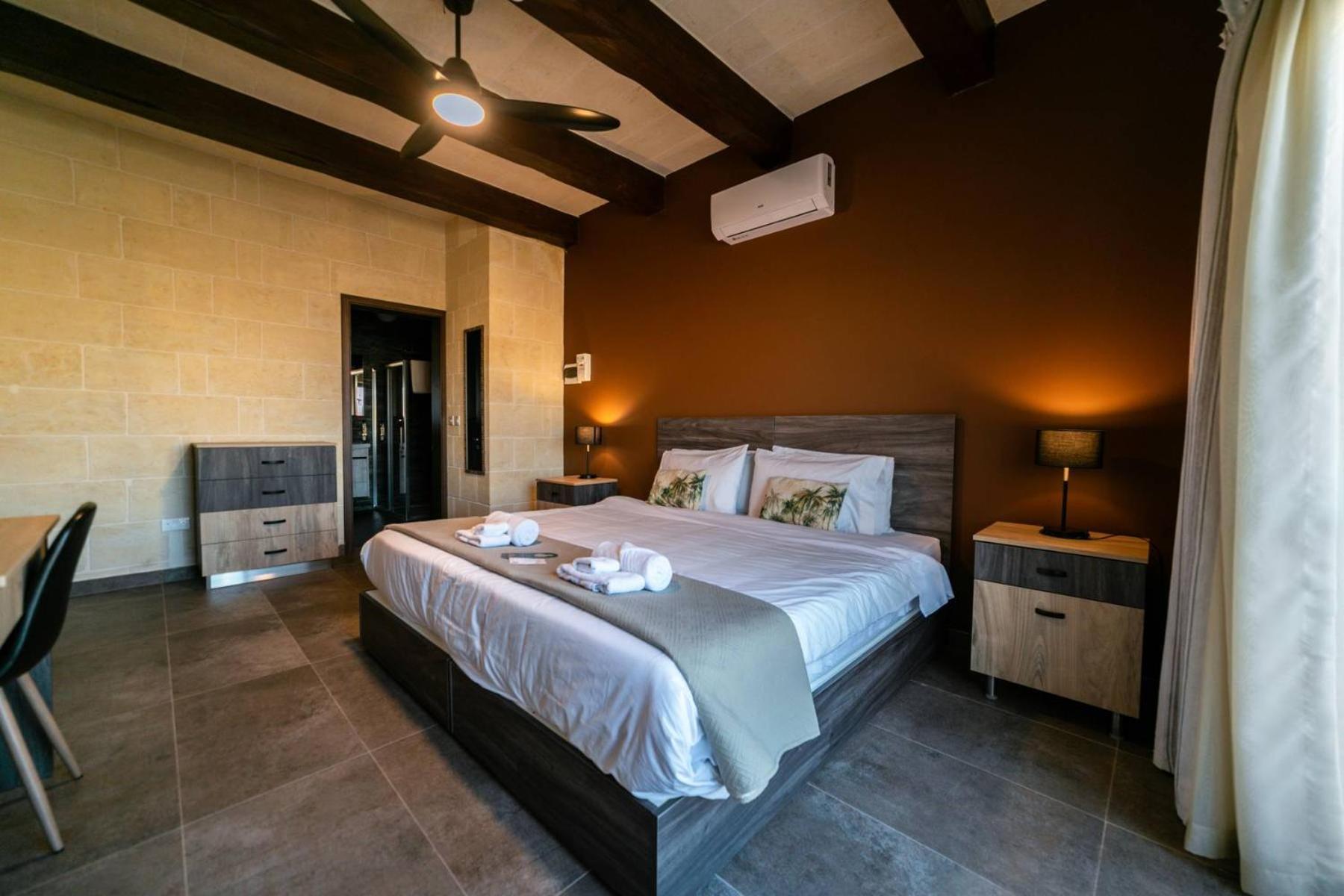 49 Sunrise Lodge Għajnsielem Esterno foto