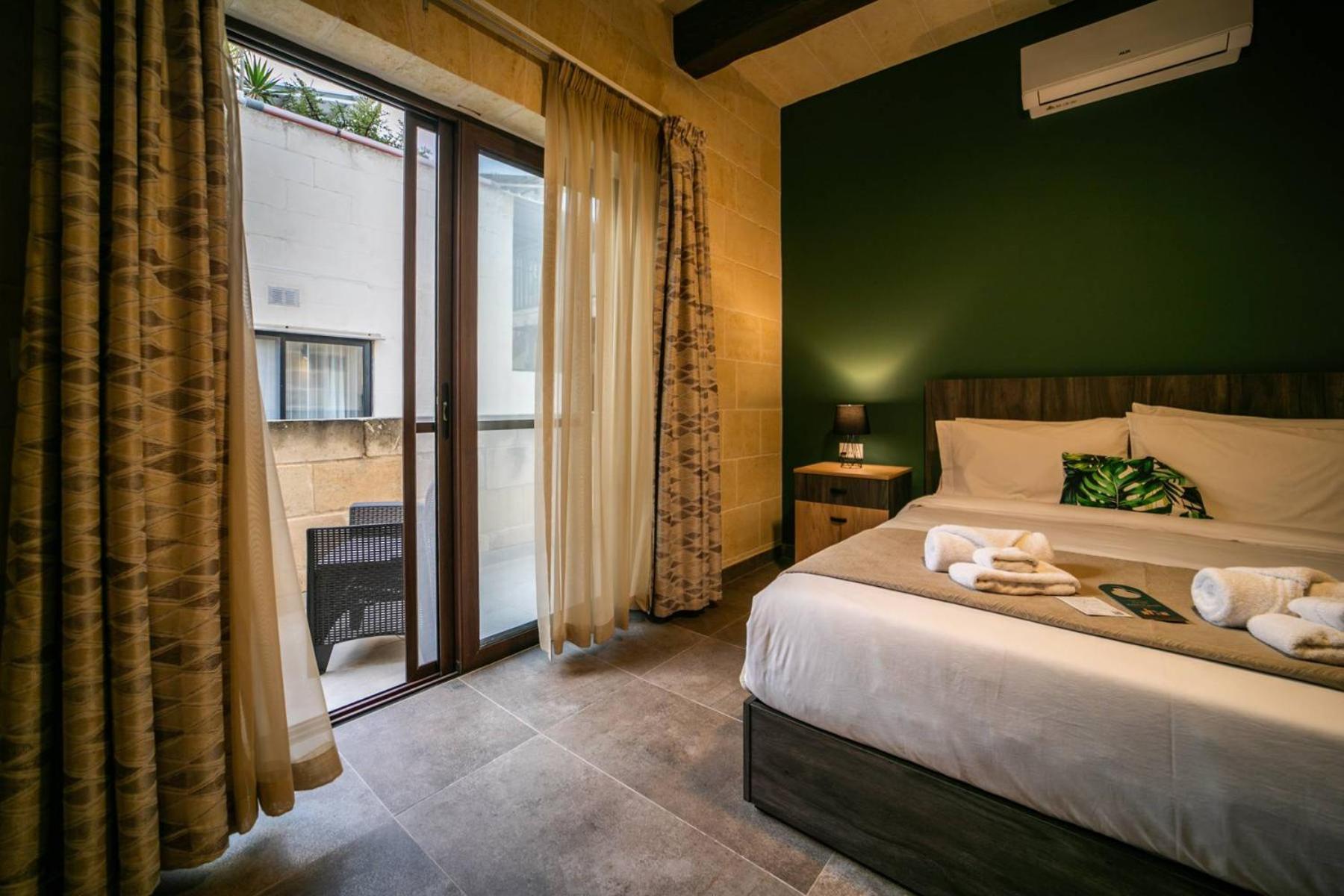 49 Sunrise Lodge Għajnsielem Esterno foto