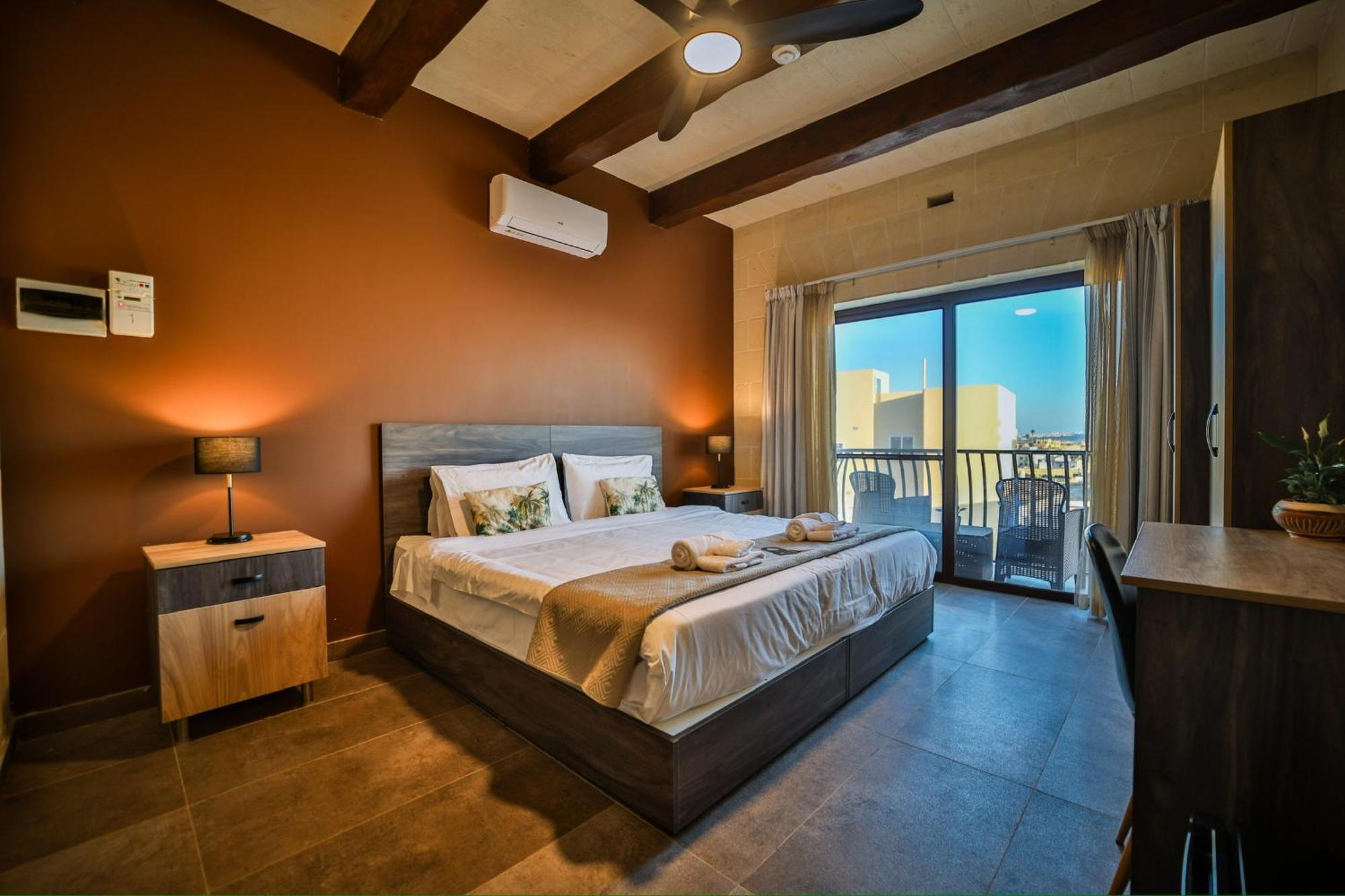 49 Sunrise Lodge Għajnsielem Esterno foto