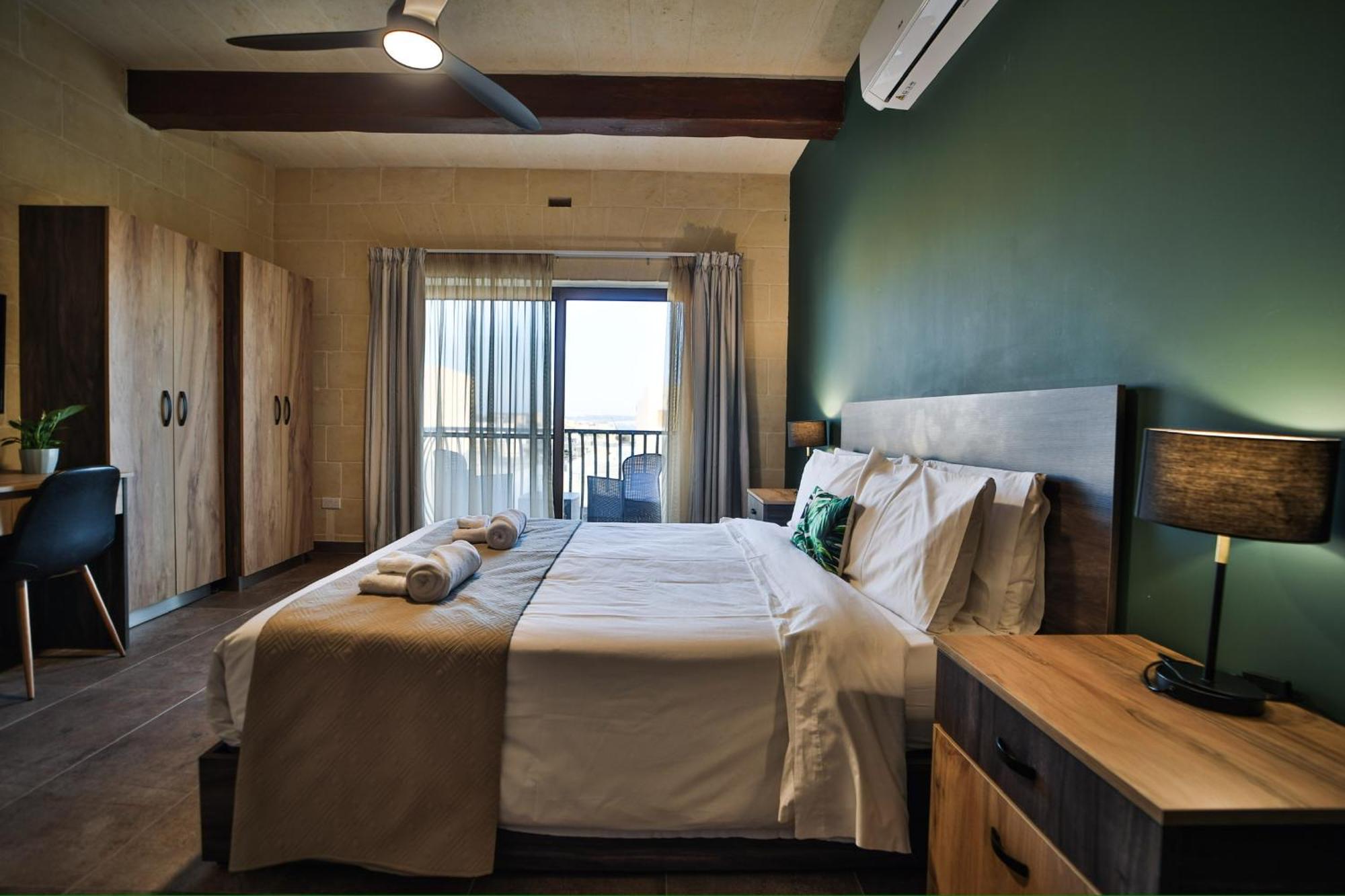 49 Sunrise Lodge Għajnsielem Esterno foto